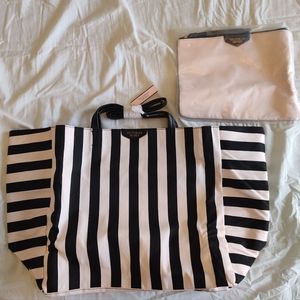 VICTORIA'S SECRET TOTE & MAKEUP BAG NWT